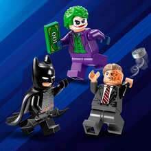 Конструктор LEGO DC Batman Бэтмен Тумблер против Двуликого и Джокера 429 эл (76303)