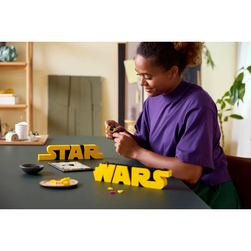 Конструктор LEGO Star Wars Логотип із кубиків «Зоряні війни» 700 деталей (75407) Кріплення блок