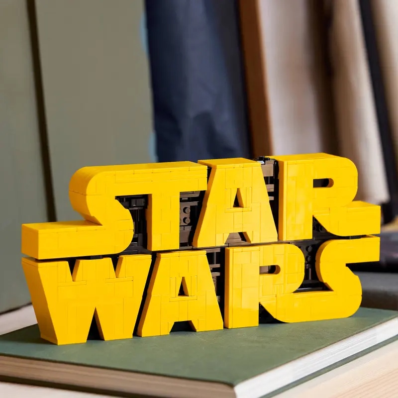 Покупка Конструктор LEGO Star Wars Логотип із кубиків «Зоряні війни» 700 деталей (75407)