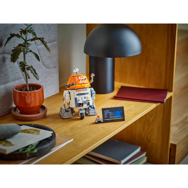 Фото Конструктор LEGO Star Wars Чоппер C1-10P Дроид-астромеханик 1039 деталей (75416-)