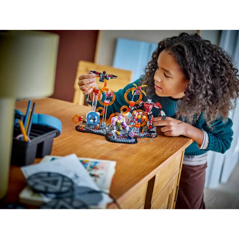 Заказать Конструктор LEGO Super Heroes Мстители Завершение Решающая битва 621 деталь (76323)