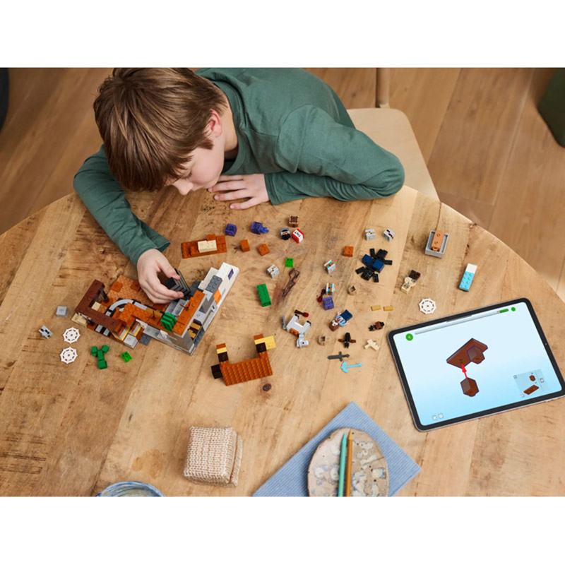 Покупка Конструктор LEGO Minecraft Залишена шахта в безплідних землях 538 деталей (21263)