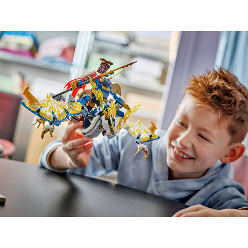 В Україні Конструктор LEGO Ninjago Розбійник: Робот-вершник на драконі 584 деталі (71843)