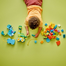 Конструктор LEGO DUPLO Town Динозавры на колесах 3 в 1 108 деталей (10451)