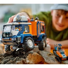 Конструктор LEGO City Арктический исследовательский грузовик с научной лабораторией (60471)