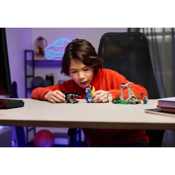 Заказать Конструктор LEGO Fortnite Лагерь Peely и Sparkplug 250 деталей (77075)