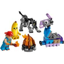Конструктор LEGO Fortnite Лагерь Peely и Sparkplug 250 деталей (77075)