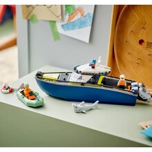 Конструктор LEGO City Погоня на поліцейському катері (60456)
