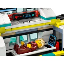 Конструктор LEGO City Самолет скорой помощи (60465)