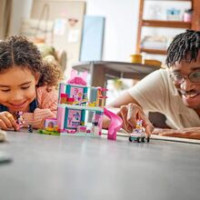 Конструктор LEGO Disney Classic Отель Минни для домашних питомцев (43274)