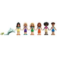 Конструктор LEGO Friends Пляжний курорт для сімейного відпочинку 1140 деталей (42673)
