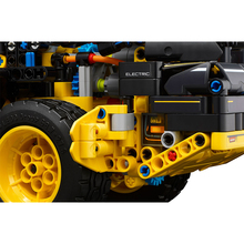 Конструктор LEGO Technic Колесный загрузчик Volvo L120 Electric (42209)