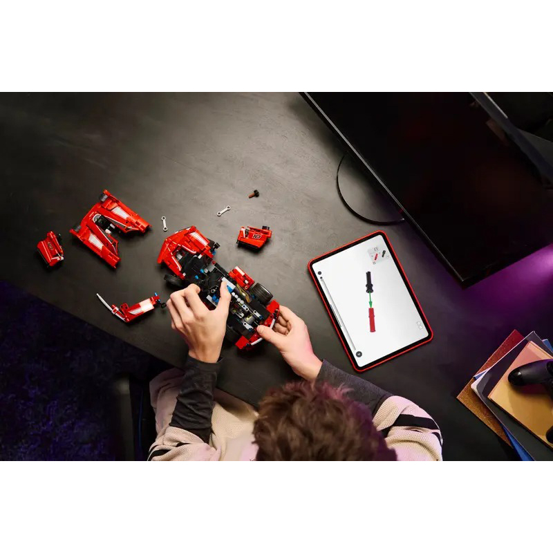 Зображення Конструктор LEGO Technic Ferrari FXX K (42212)
