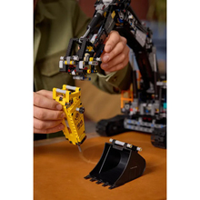 Конструктор LEGO Technic Volvo EC500 Hybrid (42215)
