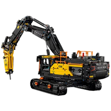 Конструктор LEGO Technic Volvo EC500 Hybrid (42215)