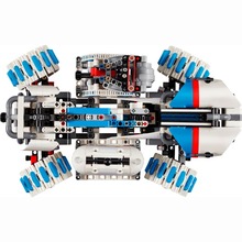 Конструктор LEGO Technic Місяць Lunar Outpost Космічний корабель (42211)