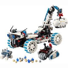 Конструктор LEGO Technic Місяць Lunar Outpost Космічний корабель (42211)