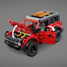 Конструктор LEGO Technic Позашляховик Ford Bronco (42213)