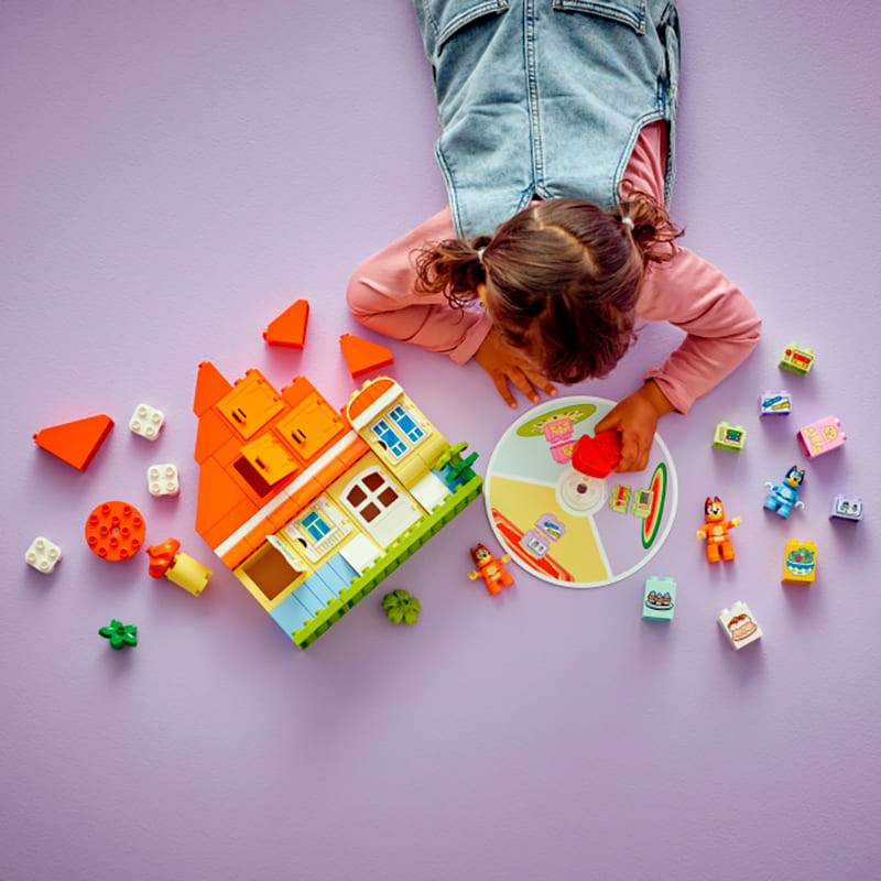 Конструктор LEGO DUPLO Bluey Сімейний будинок Блуї з грою на запам'ятовування 83 ел (10459) Серія Lego DUPLO