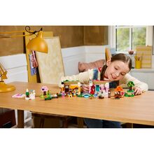 Конструктор LEGO Animal Crossing Творчі будинки: сезони розваг (77057)