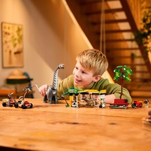 Конструктор LEGO Jurassic World Місія з відстеження раптора та титанозавра 582 ел (76973)