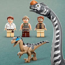 Конструктор LEGO Jurassic World Місія з відстеження раптора та титанозавра 582 ел (76973)