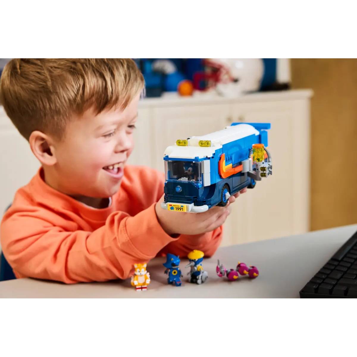 Фото Конструктор LEGO Team Sonic Command Truck 747 ел (77006)