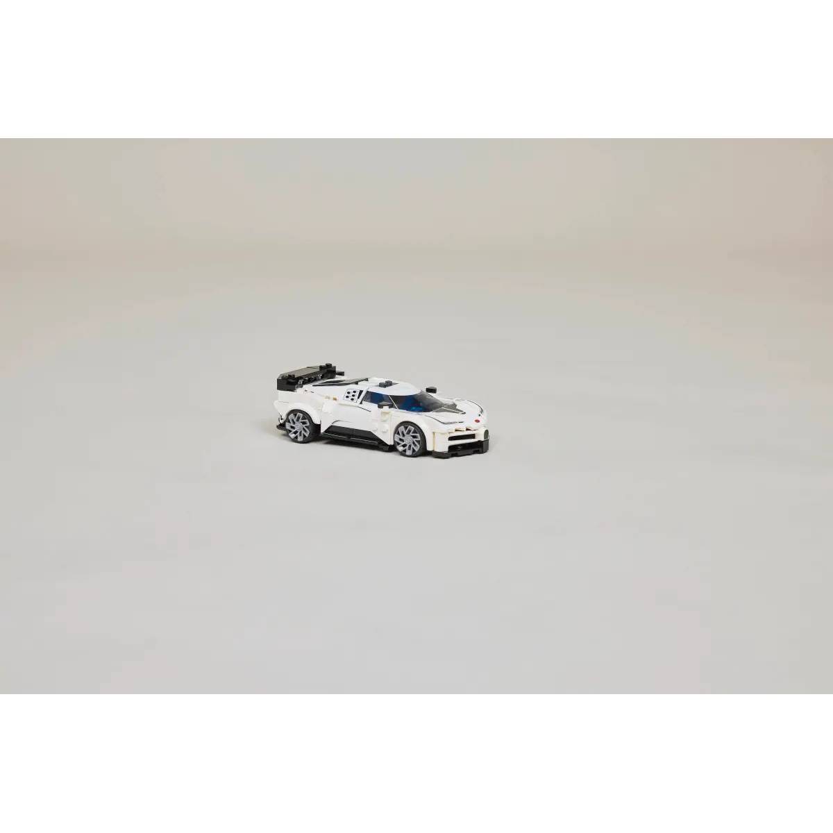 Покупка Конструктор LEGO Speed Champions Спортивний гіперкар Bugatti Centodieci 291 ел (77240)