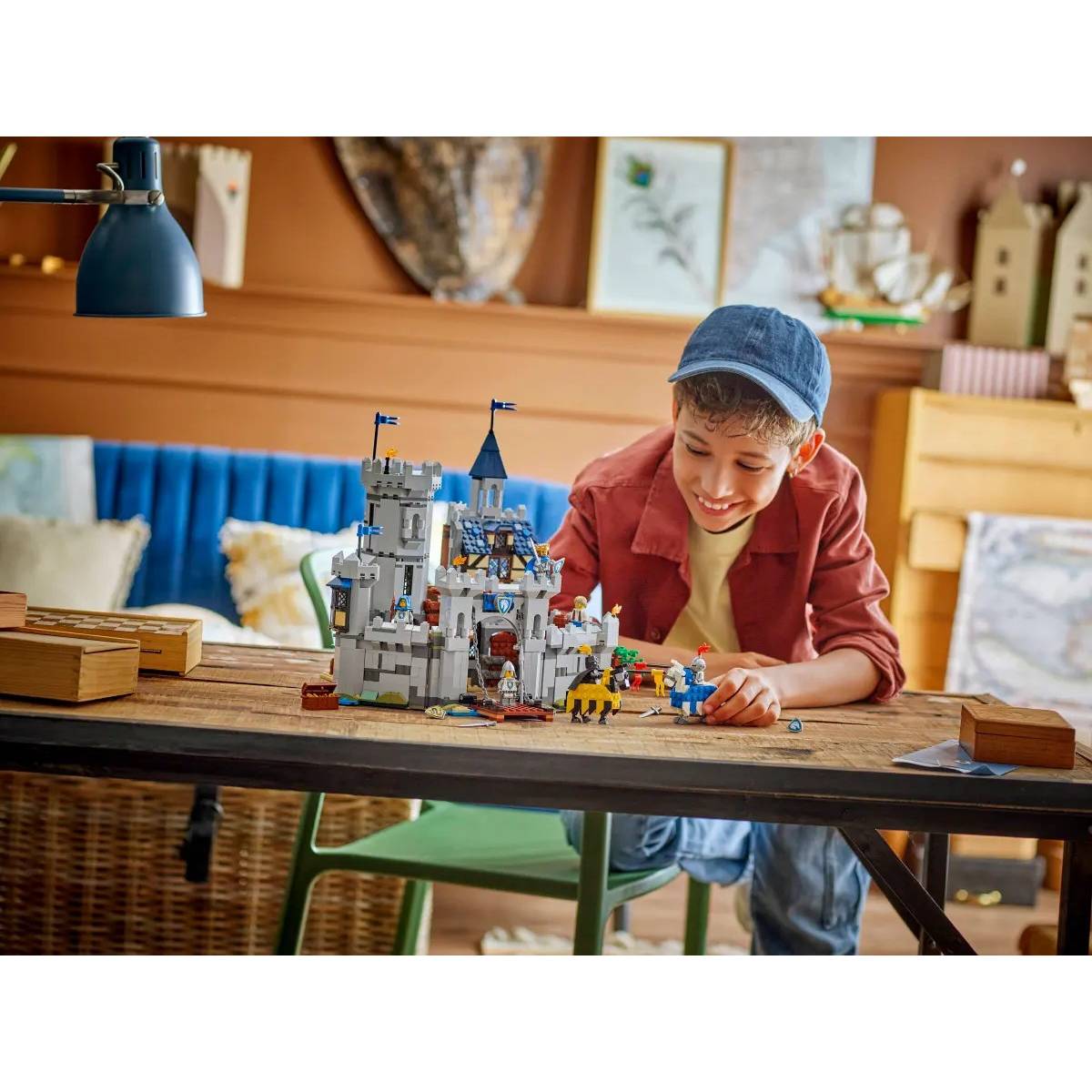 Фото Конструктор LEGO Creator Середньовічний замок з лицарем на коні 1371 ел (31168)
