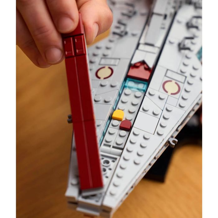 Покупка Конструктор LEGO Star Wars Звездный крейсер класса Венатор 643 детали (75441)