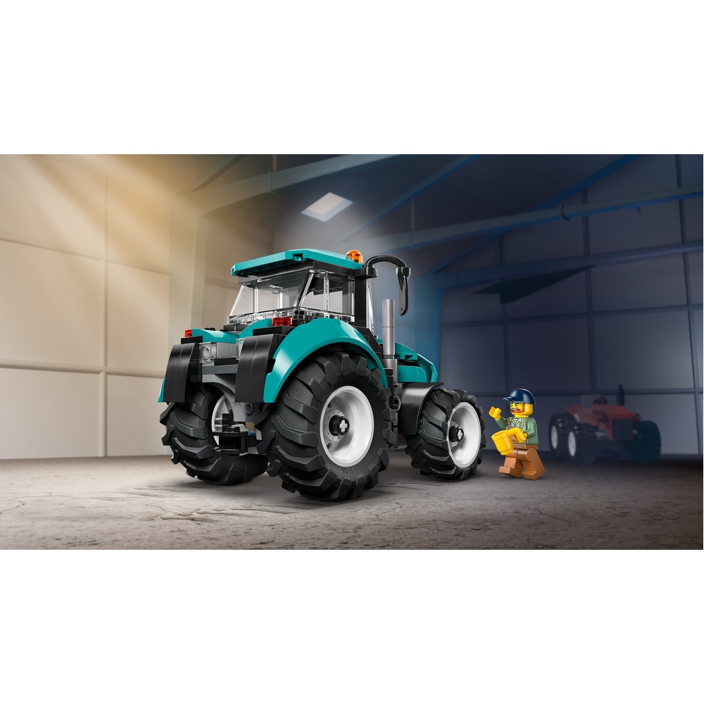 У Фокстрот Конструктор LEGO City Трактор 204 деталі (60498)