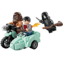 Конструктор LEGO Harry Potter Геґрід та Гаррі: Втеча з Тисової вулиці 124 деталі (76459)