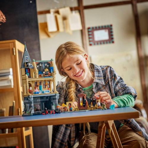 Покупка Конструктор LEGO Harry Potter Замок Хогвартс: Лікарняне крило 907 деталей (76463)