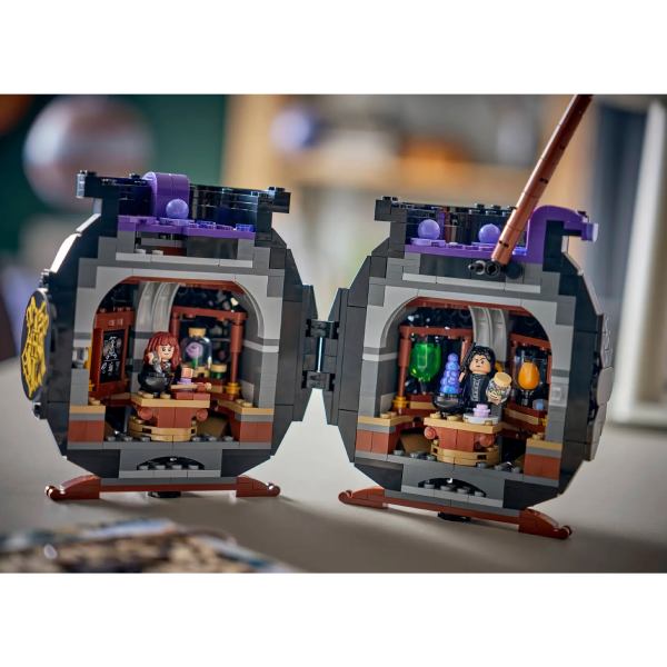 Изображение Конструктор LEGO Harry Potter Котел: Тайный класс зельеварения 652 детали (76464)