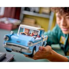 Конструктор LEGO Harry Potter Зачарований летючий Ford Англія 868 деталей (76470)