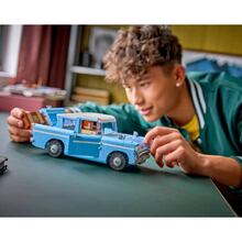 Конструктор LEGO Harry Potter Зачарований летючий Ford Англія 868 деталей (76470)