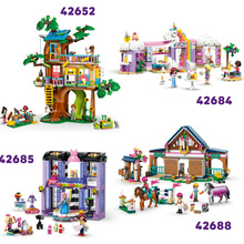 Конструктор LEGO Friends Клубний дім друзів HLC 794 ел (42689)