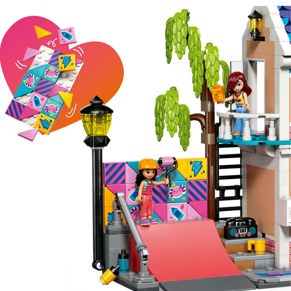 Конструктор LEGO Friends Сімейний будинок Ліан 946 ел (42687) Серія Lego Friends