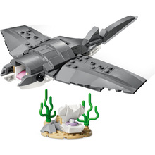 Конструктор LEGO Creator Лютая акула со сундуком сокровищ (31381)