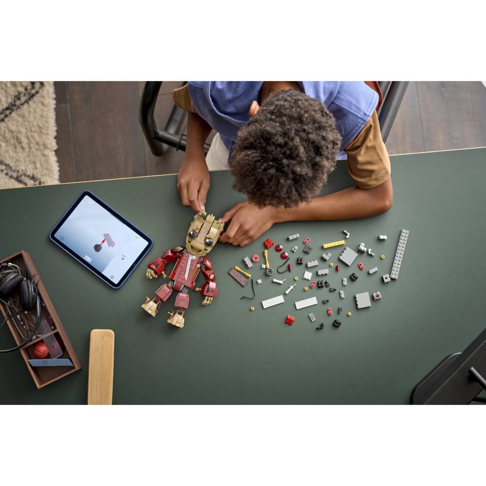 Конструктор LEGO Super Heroes Грут у комбінезоні Розорювачів 604 деталі (76341) Кріплення блок