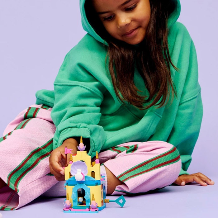Конструктор LEGO Disney Princess Чарівний міні-палац Аріель 179 деталей (43285) Тематика герої фільмів і мультфільмів