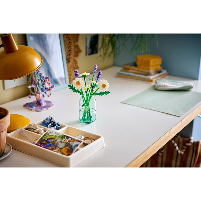 Зовнішній вигляд Конструктор LEGO Botanicals Ромашки 133 деталі (11508)