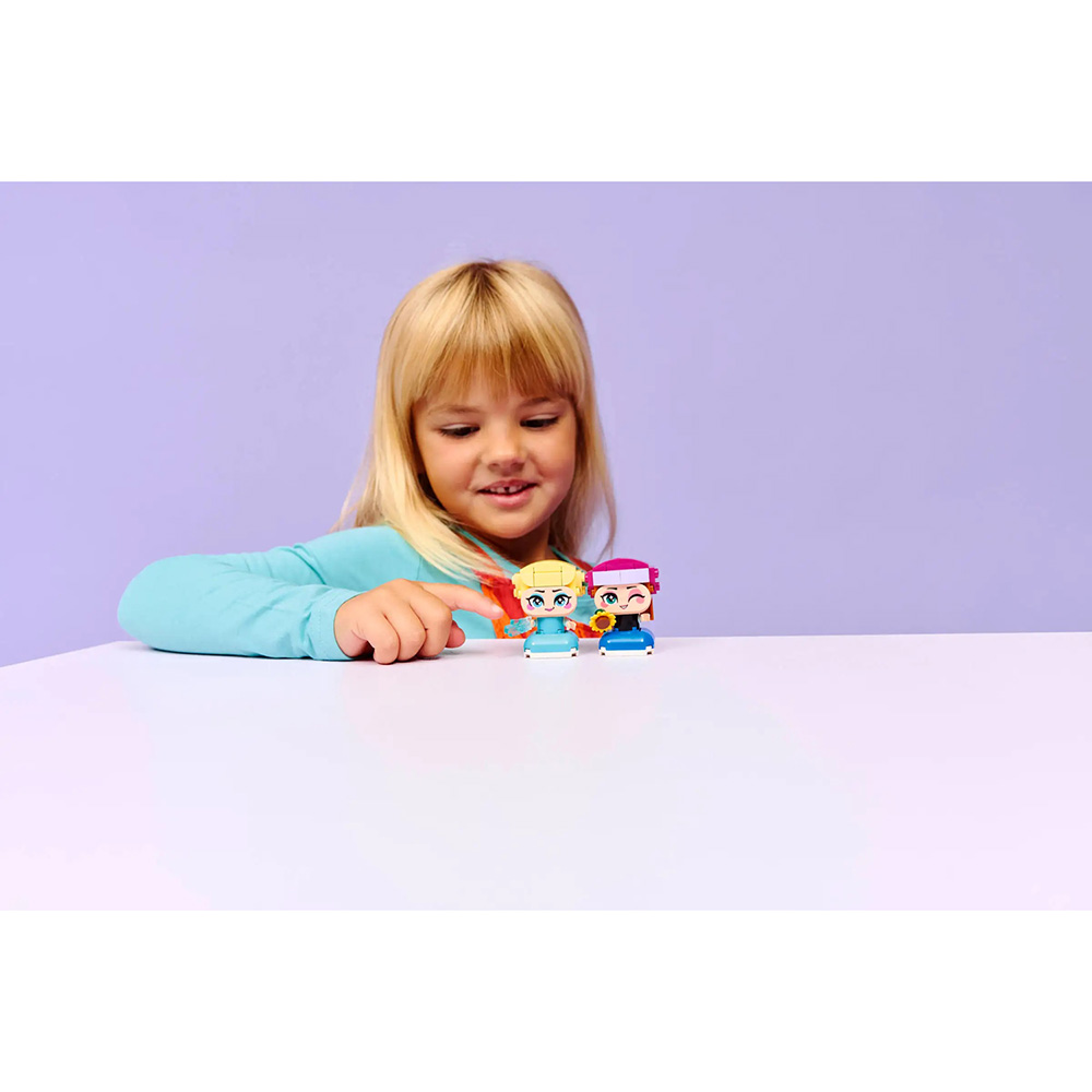 Внешний вид Конструктор LEGO Disney Princess Мини-принцессы Анна и Эльза (43284)