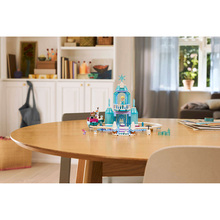 Конструктор LEGO Disney Princess Крижаний замок Ельзи та веселі санки (43281)