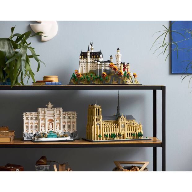 Обзор Конструктор LEGO Architecture Замок Нойшванштайн 3455 деталей (21063)