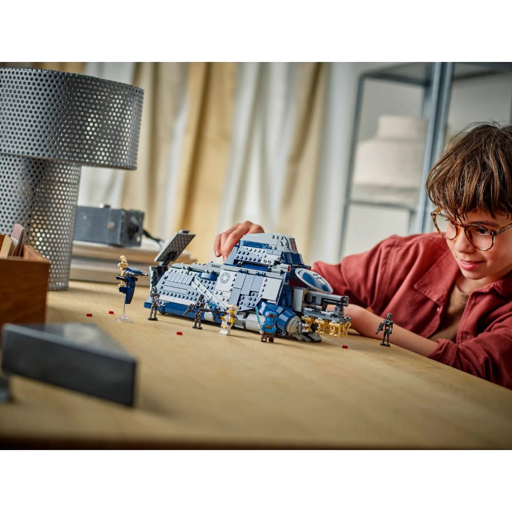 В Фокстрот Конструктор LEGO Star Wars Битва при Фелюсии Сепаратистский МТТ 976 деталей (75435)