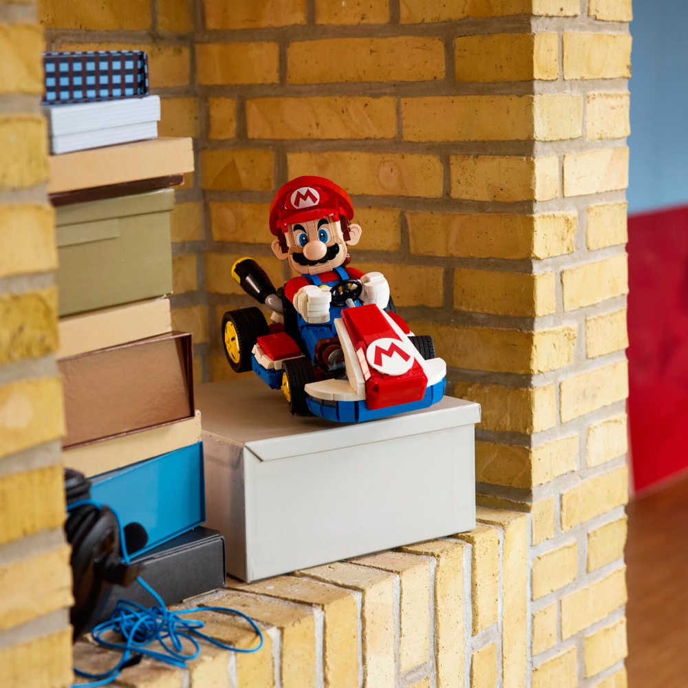 Зображення Конструктор LEGO Super Mario Mario Kart: Mario та Standard Kart 1972 деталі (72037)