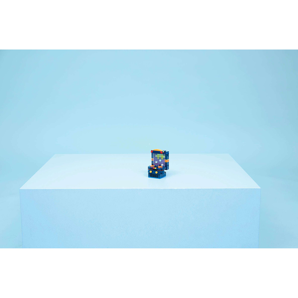 В Україні Конструктор LEGO Creator Ігрова ретро-консоль (31380)