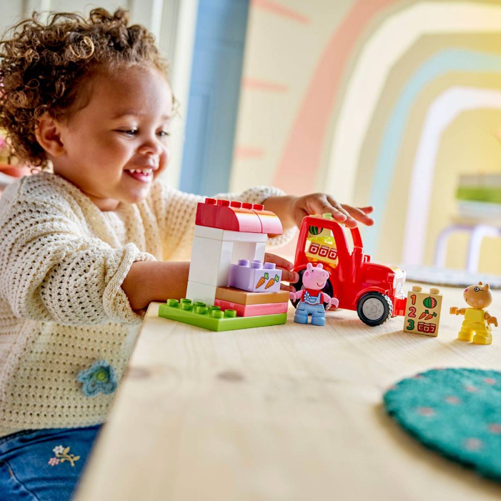 Покупка Конструктор LEGO DUPLO Peppa Pig Трактор та ринок 18 ел (10468)