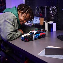 Конструктор LEGO Technic Автомобіль для гонок BMW M4 GT3 EVO 747 ел (42226)